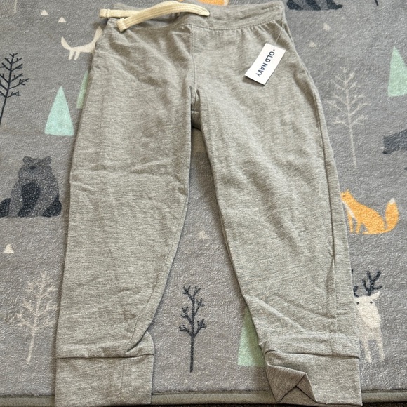 ❤️ 2/$70 - Old Navy 3T Boys Sweatpants - Gray, Olive, and Black - Picture 2 of 11